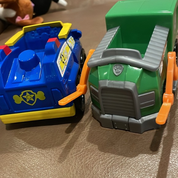 PAW PATROL TRUCKS - Picture 2 of 4